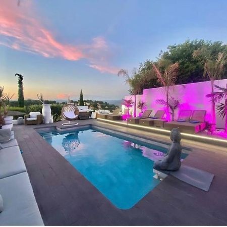 Bastide De La Joie De Vivre Hotel อิแยร์ ภายนอก รูปภาพ