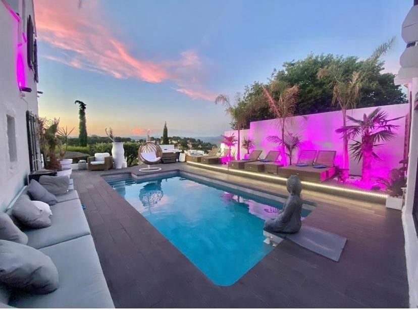 Bastide De La Joie De Vivre Hotel อิแยร์ ภายนอก รูปภาพ