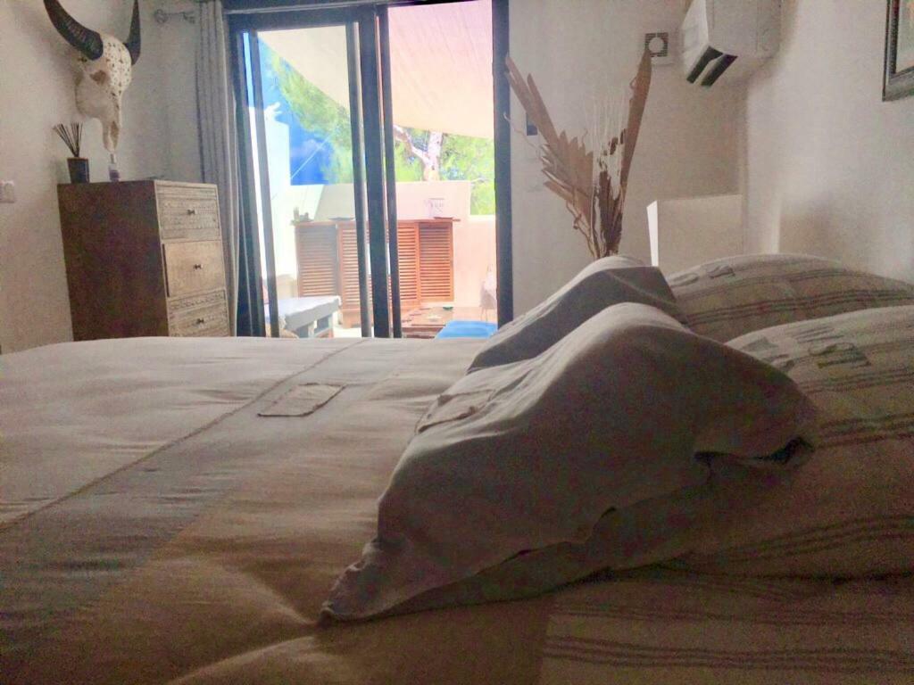 Bastide De La Joie De Vivre Hotel อิแยร์ ภายนอก รูปภาพ