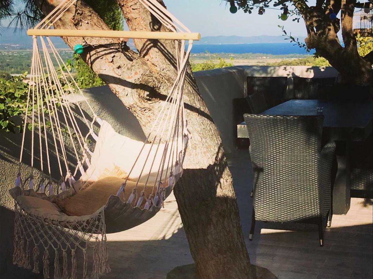 Bastide De La Joie De Vivre Hotel อิแยร์ ภายนอก รูปภาพ