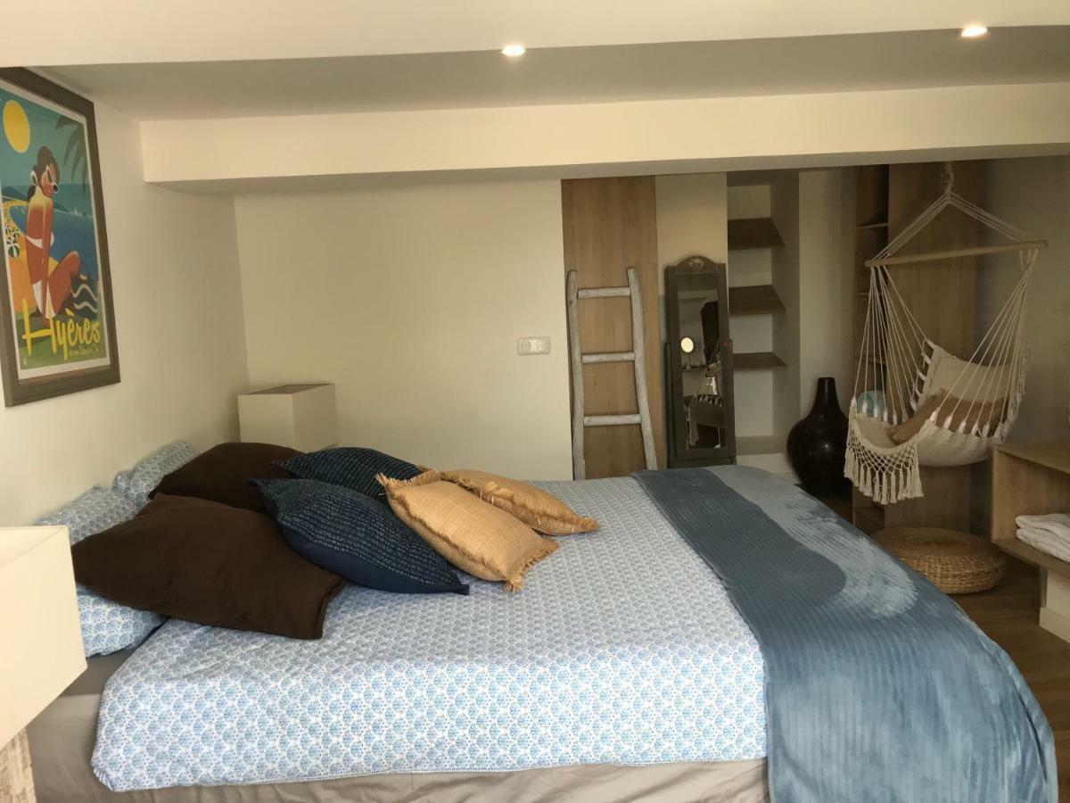 Bastide De La Joie De Vivre Hotel อิแยร์ ภายนอก รูปภาพ
